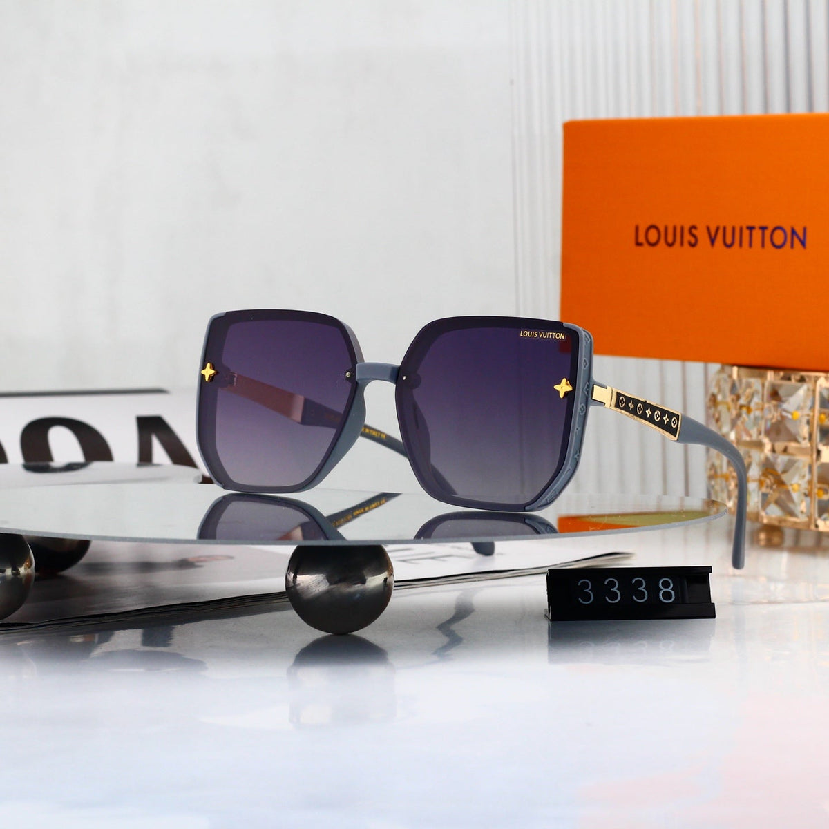 New Stylish Sunglasses-44 product image 4, provided for visual reference and product detail review