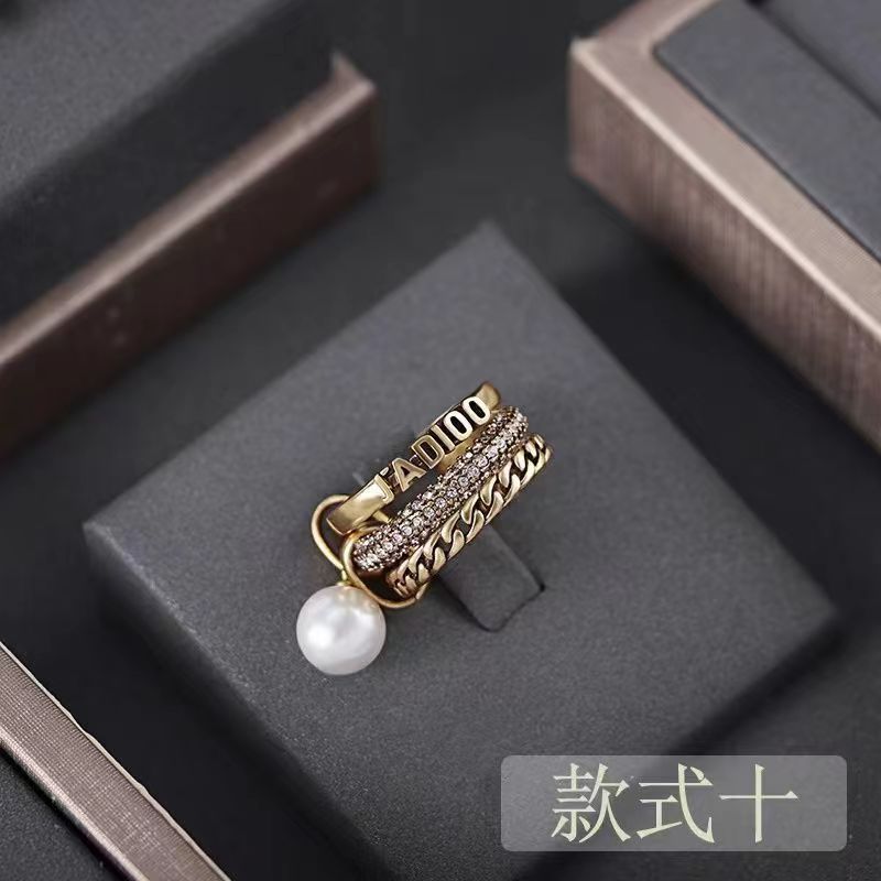 Retro diamond pearl Ring product image 11, provided for visual reference and product detail review