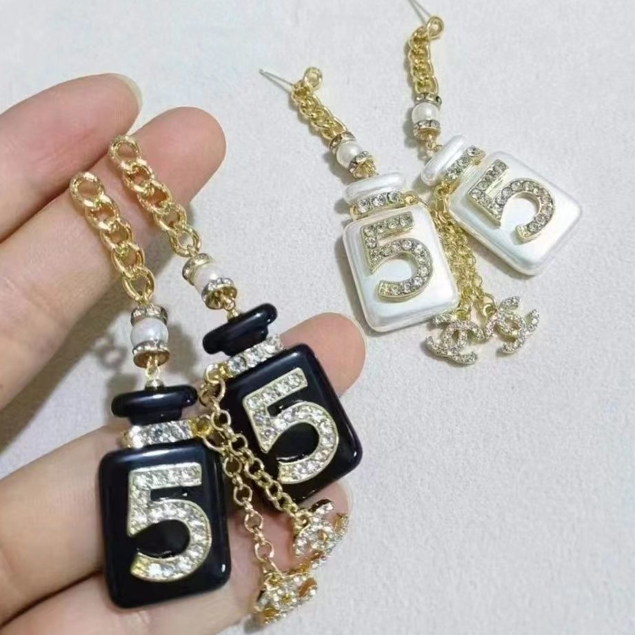 Alloy earrings, long pendant necklace, collarbone chain product image 3, provided for visual reference and product detail