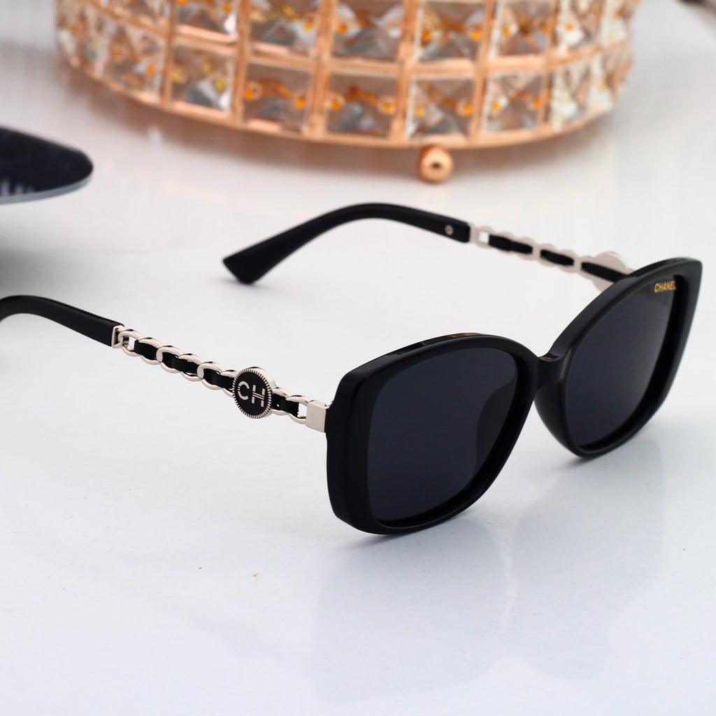 New Stylish Sunglasses-77 product image 7, provided for visual reference and product detail review