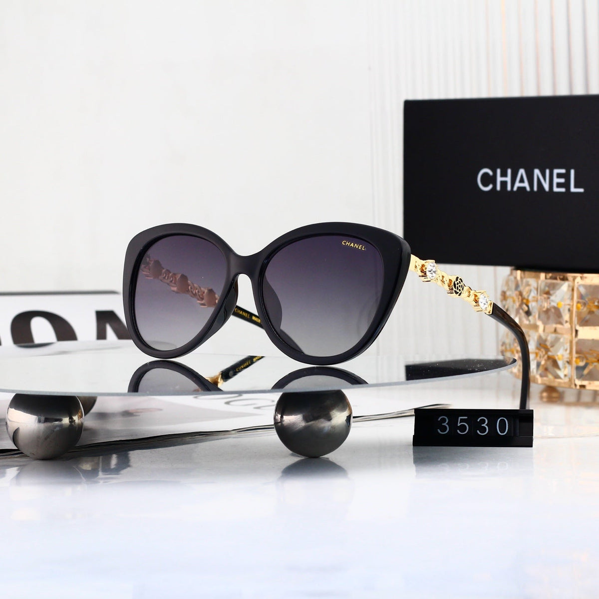 New Stylish Sunglasses-64 product image 1, provided for visual reference and product detail review