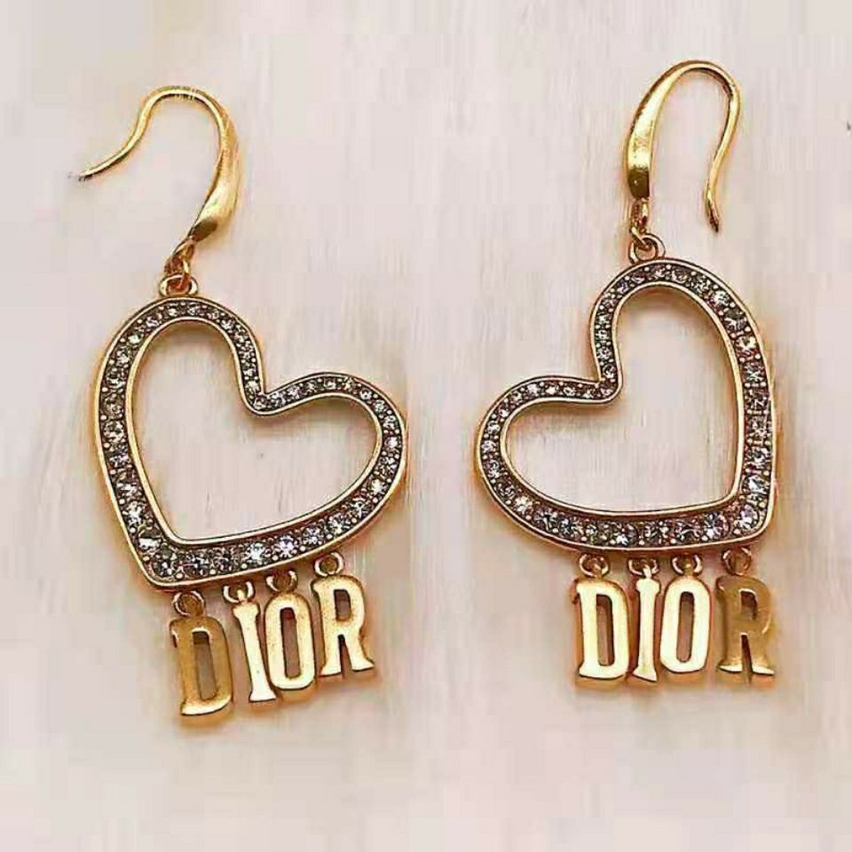 Clavicle chain letter earrings product image 1, provided for visual reference and product detail review