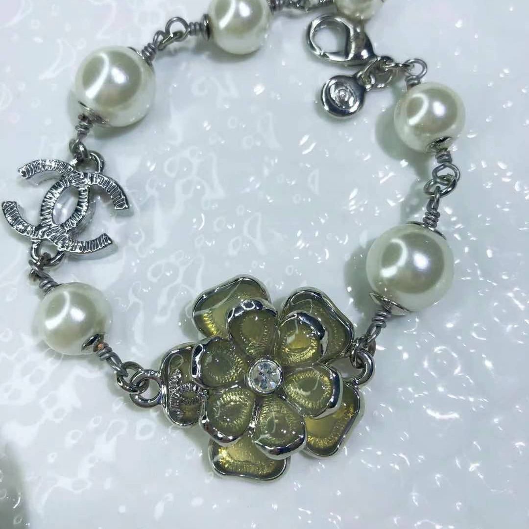 Xiaoxiang classic vintage brass bracelet product image 8, provided for visual reference and product detail review
