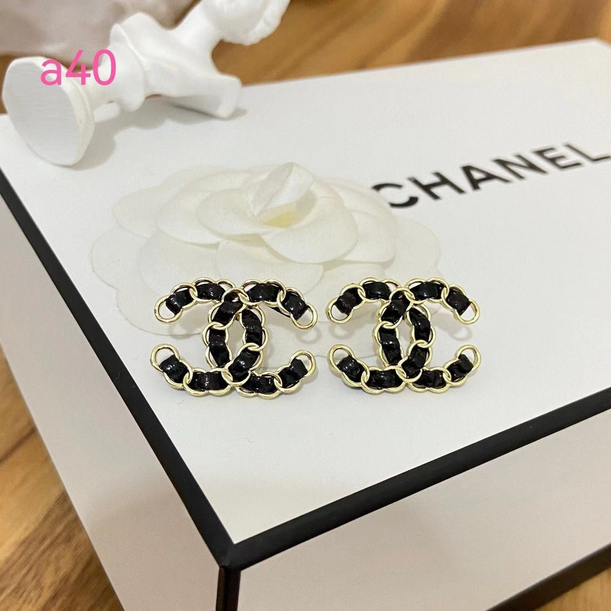 2022 New Small Fragrant Earrings product image 7, provided for visual reference and product detail review