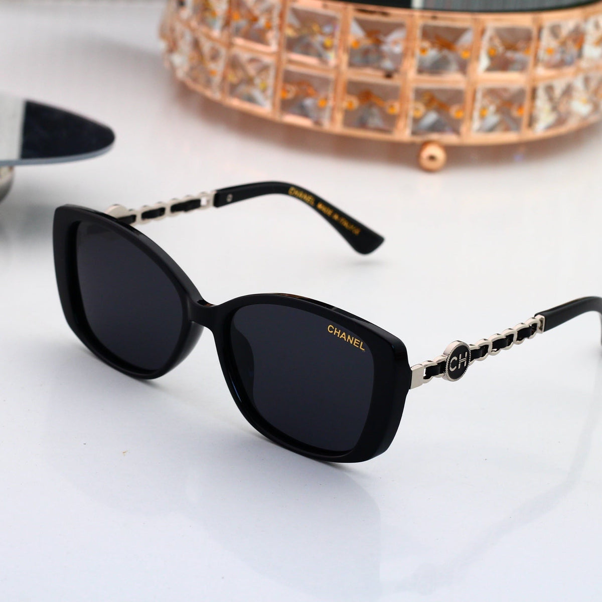 New Stylish Sunglasses-77 product image 8, provided for visual reference and product detail review