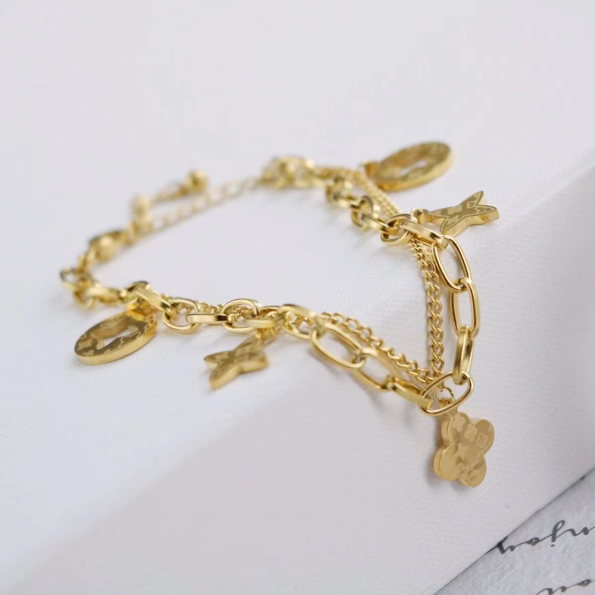 2023 New Fashion Bracelet product image 5, provided for visual reference and product detail review