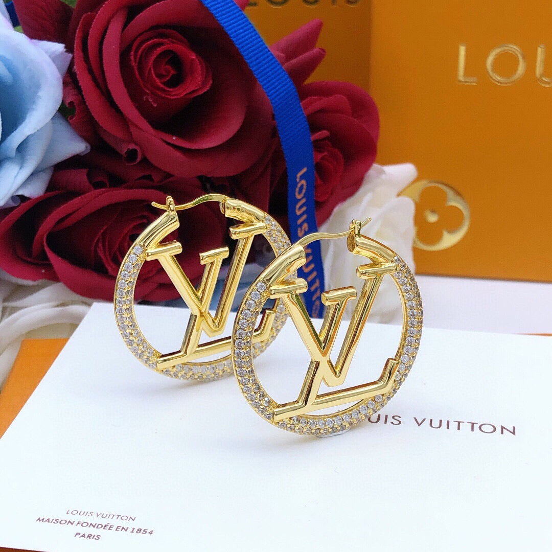 High-Quality Round Diamond-Set Earrings product image 2, provided for visual reference and product detail review
