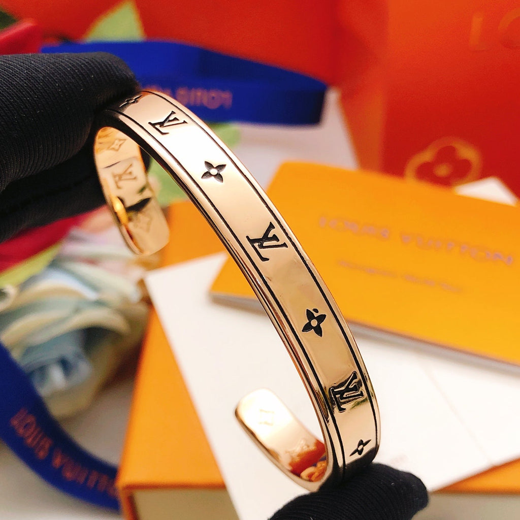 High-Quality Polished Bangle product image 2, provided for visual reference and product detail review