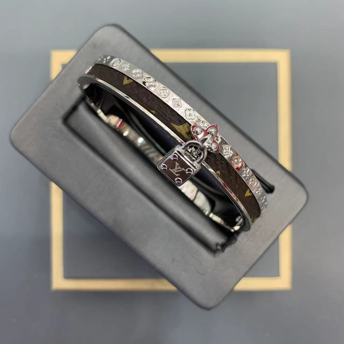 Fashion Retro VL diamond bracelet product image 16, provided for visual reference and product detail review