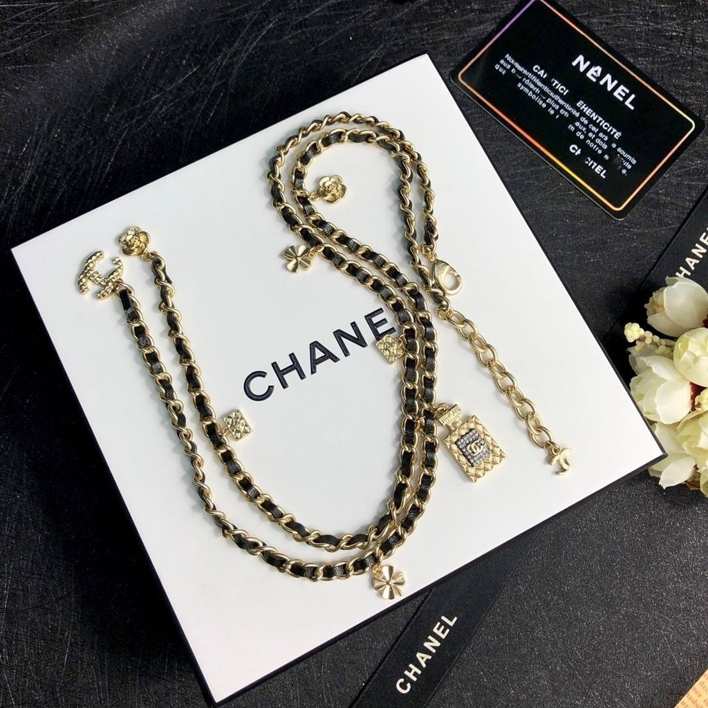 2022 alloy small fragrance double C high-grade necklace product image 3, provided for visual reference and product detail