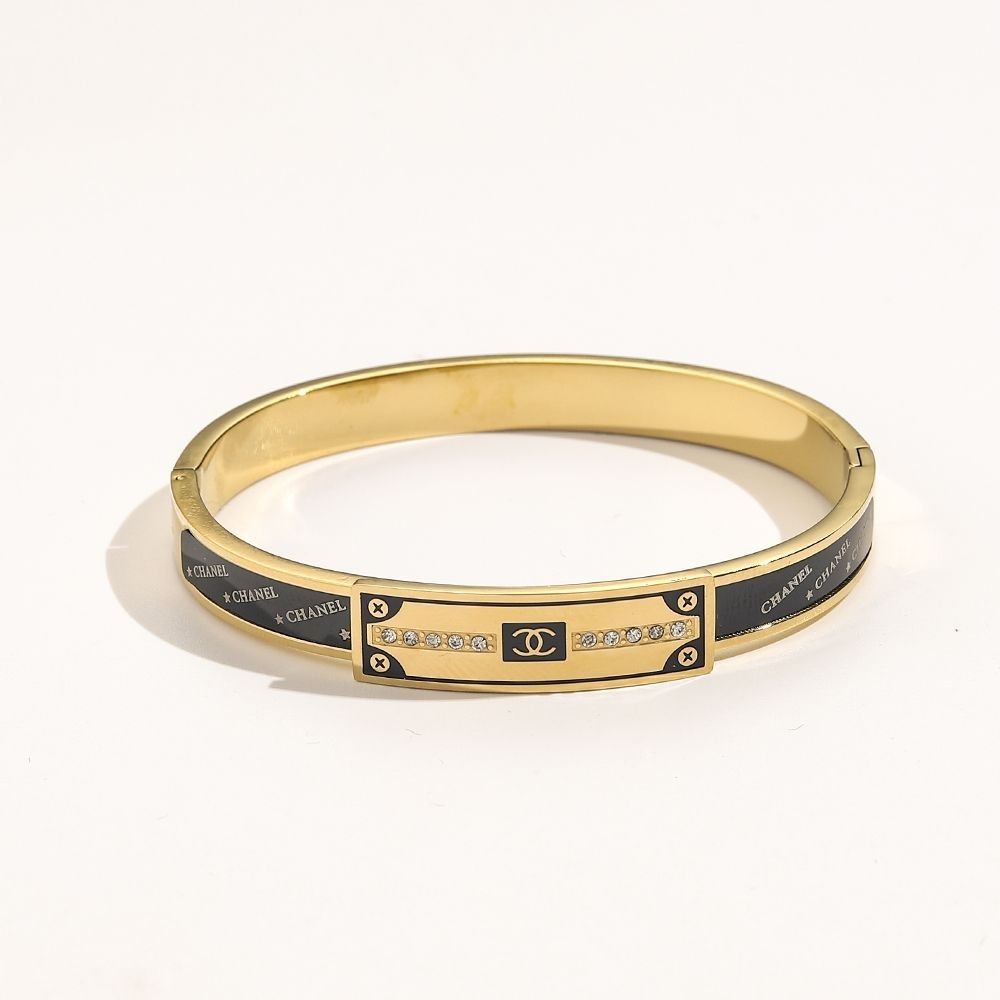 Titanium steel limited edition bracelet product image 4, provided for visual reference and product detail review