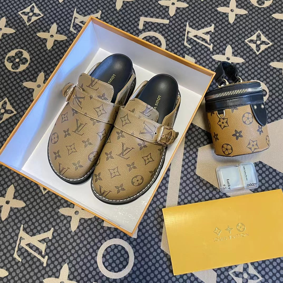2023 New VL Fashionable slippers product image 2, provided for visual reference and product detail review