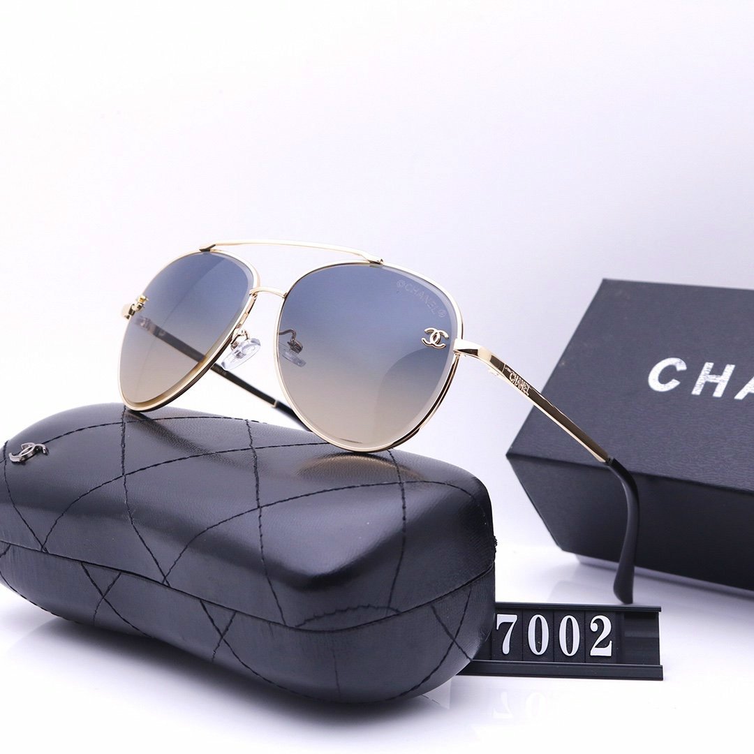 Classical Fashion Women Sunglasses product image 1, provided for visual reference and product detail review