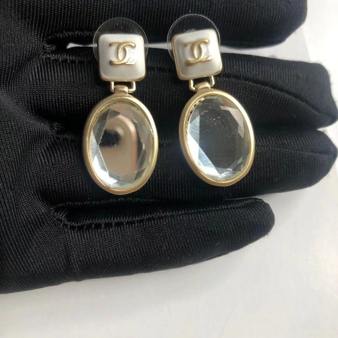 Small Fragrant Vintage Earrings product image 41, provided for visual reference and product detail review