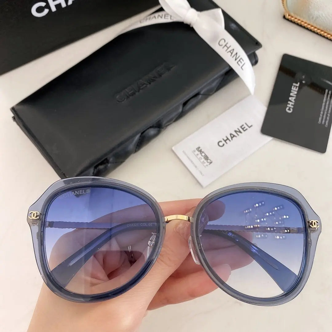 5 Colors Retro Gradients Sunglasses product image 7, provided for visual reference and product detail review