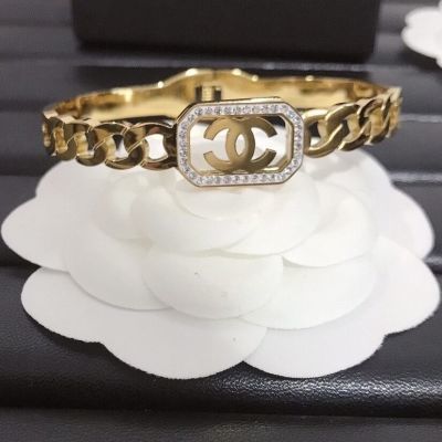 Bracelet product image 3, provided for visual reference and product detail review