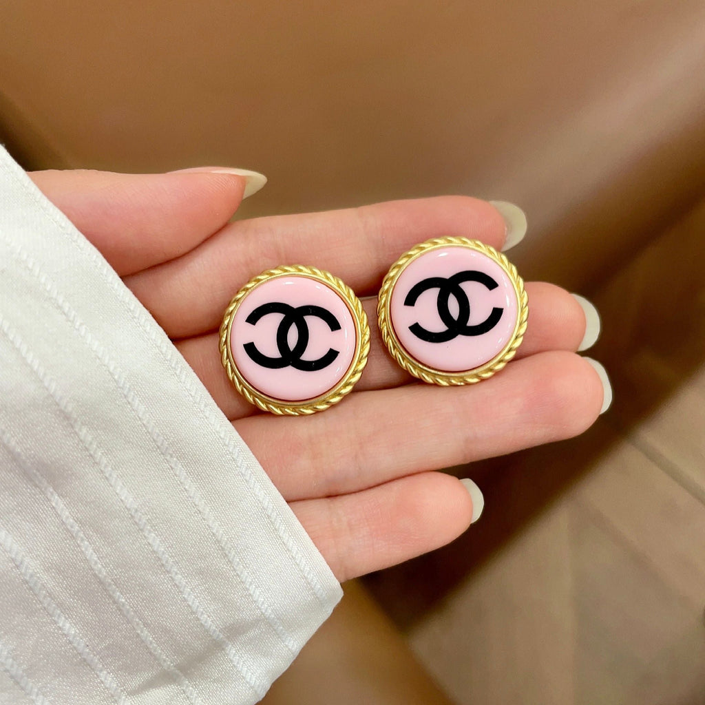 High-Quality Stud Earrings-128 product image 5, provided for visual reference and product detail review