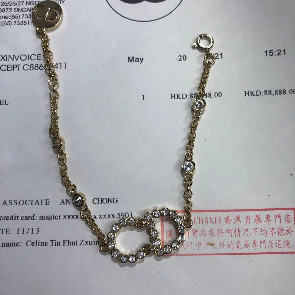 Xiaoxiang classic vintage brass bracelet product image 18, provided for visual reference and product detail review