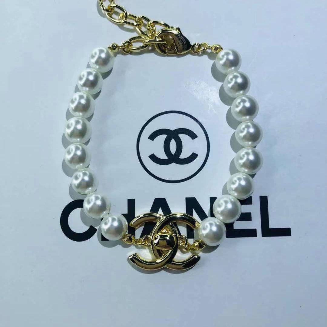Xiaoxiang classic vintage brass bracelet product image 33, provided for visual reference and product detail review