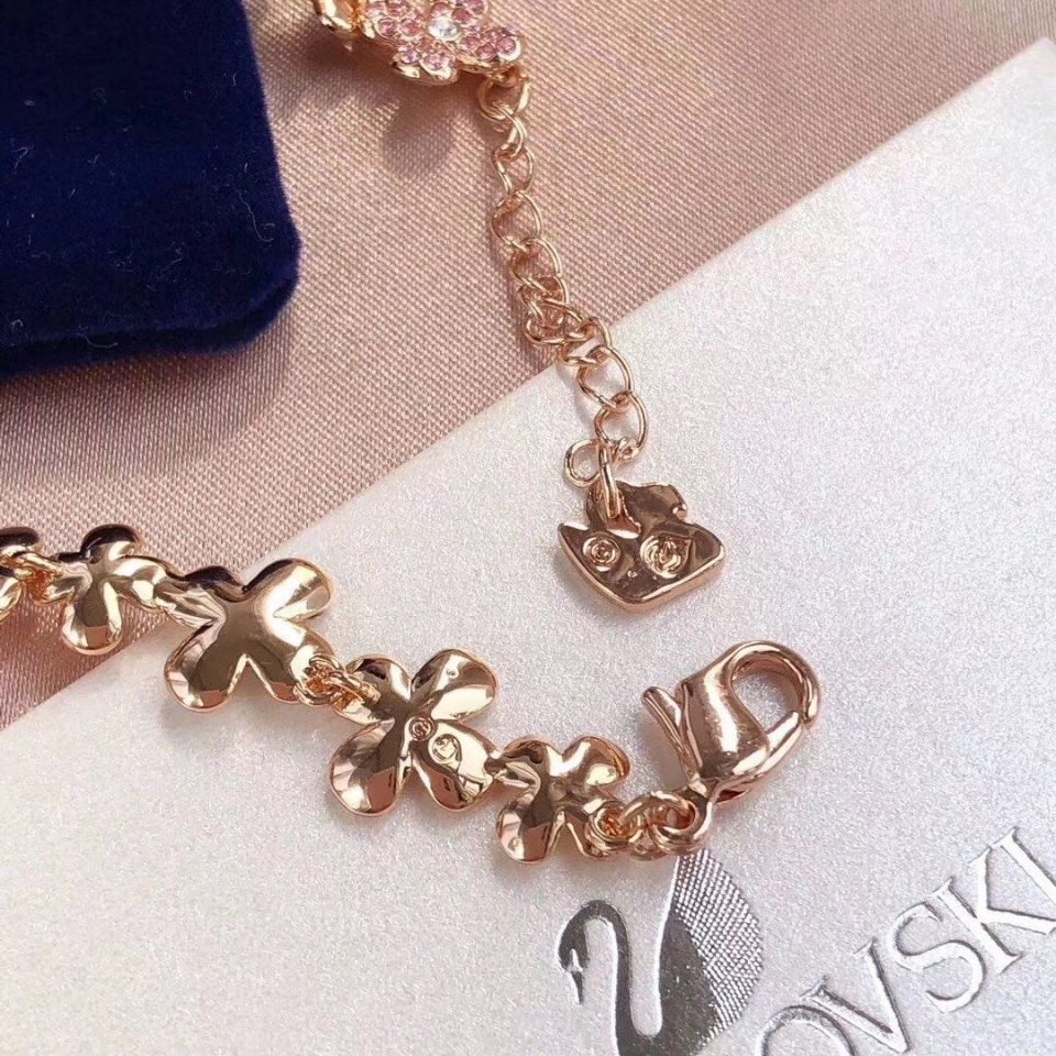 Flower Decorative Bracelet product image 4, provided for visual reference and product detail review