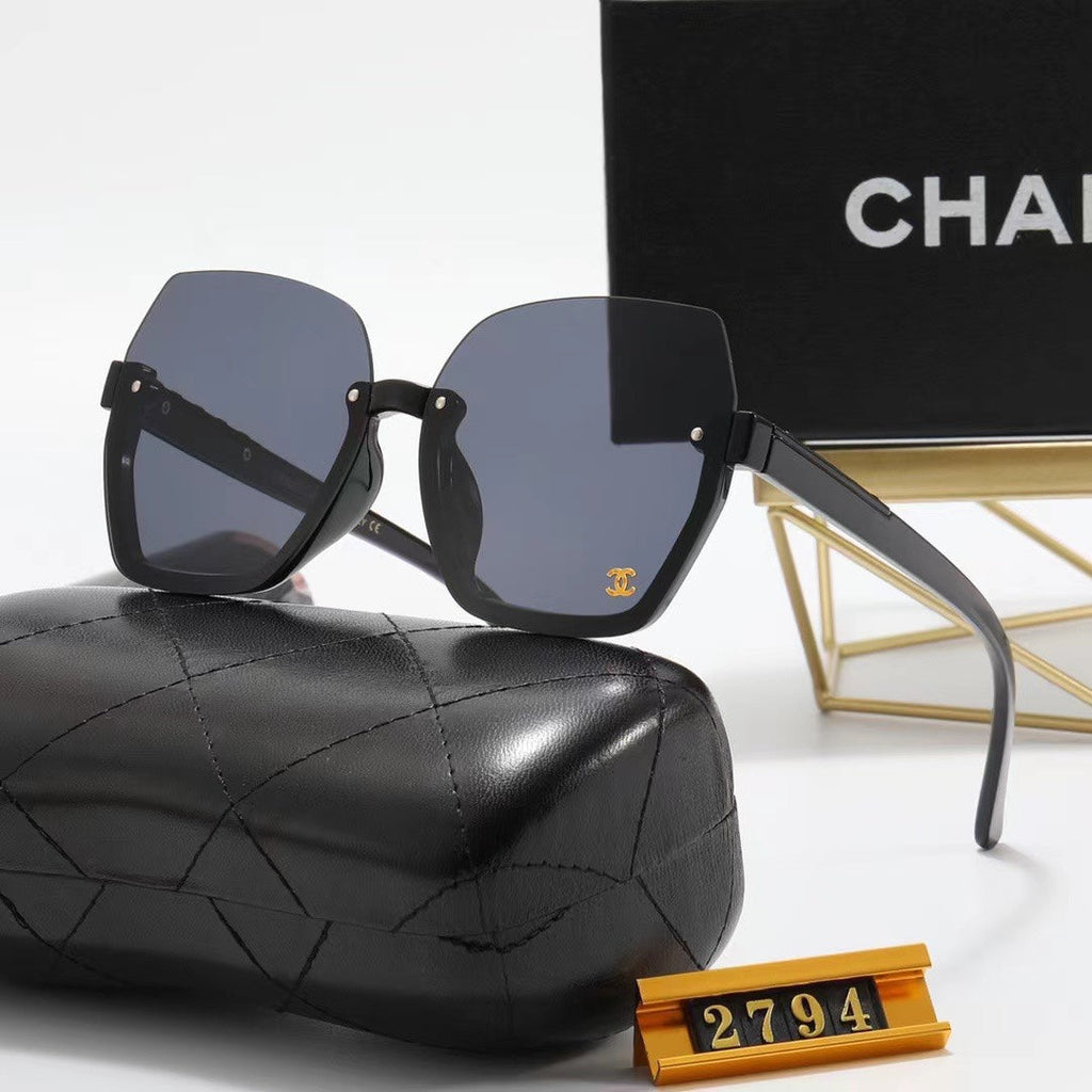2022 Ladies Fashion Classic Sunglasses product image 1, provided for visual reference and product detail review