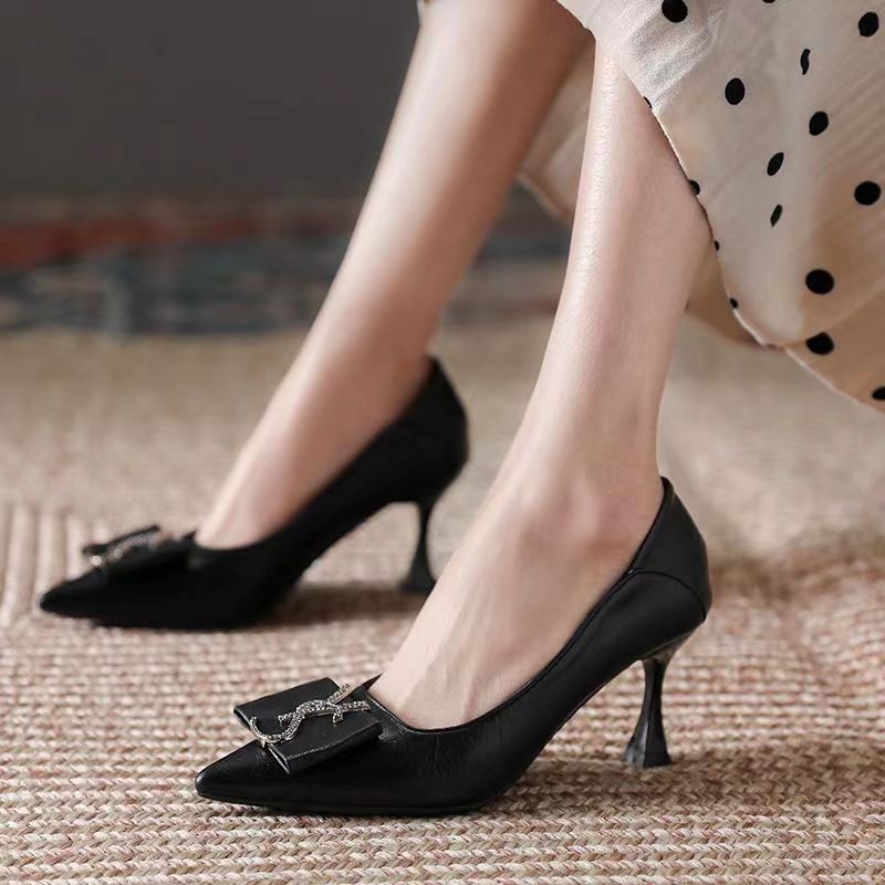 2023 Diamond pointed toe high heels product image 7, provided for visual reference and product detail review
