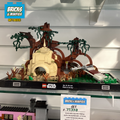 75330 Dagobah Jedi Training Diorama (U2) product image 1, provided for visual reference and product detail review