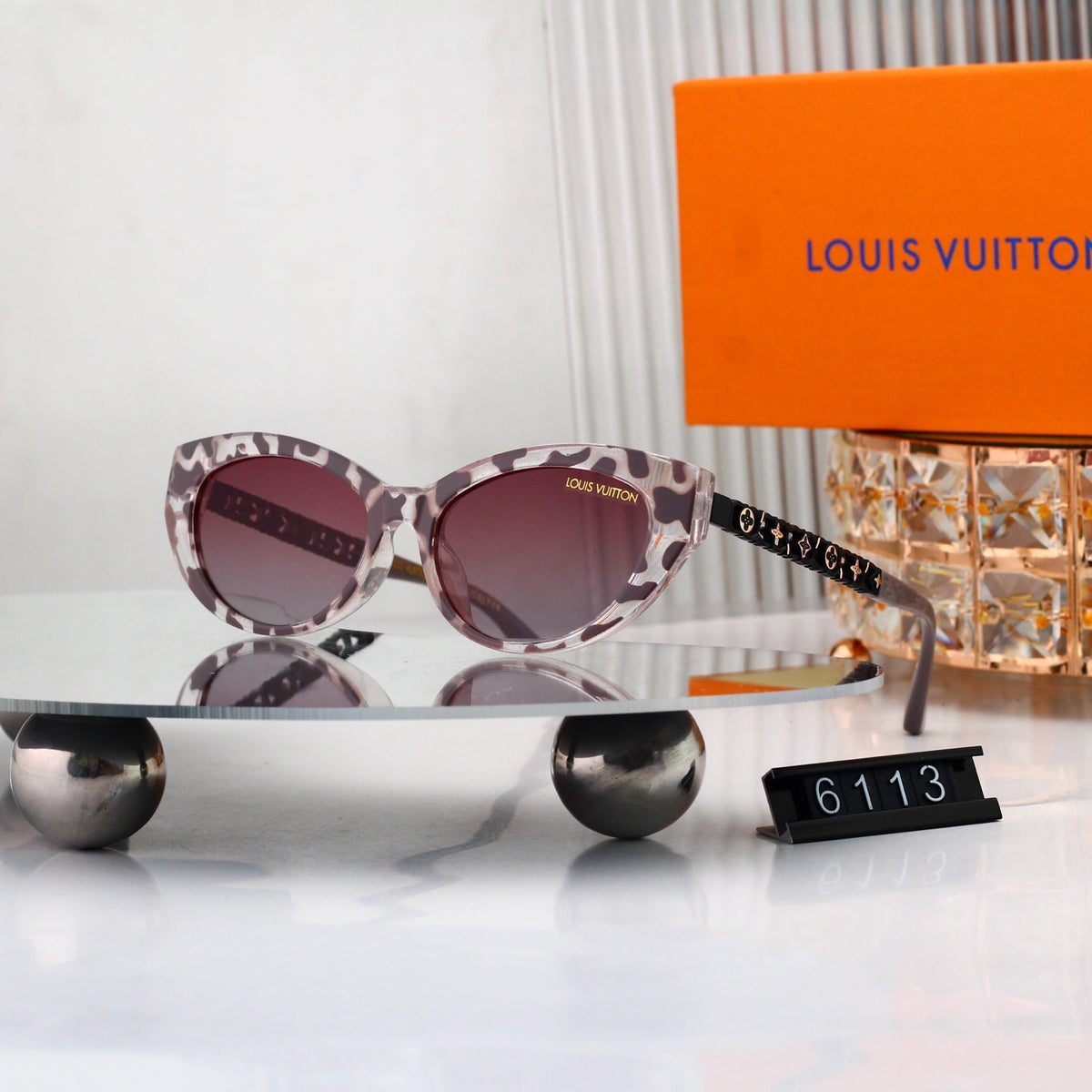 New Stylish Sunglasses-33 product image 3, provided for visual reference and product detail review