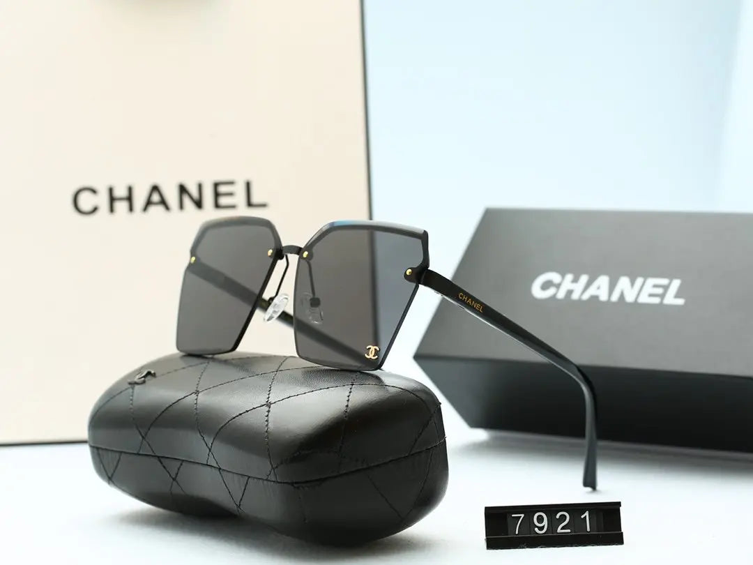 4 Colors Women Polarized Sunglasses product image 4, provided for visual reference and product detail review