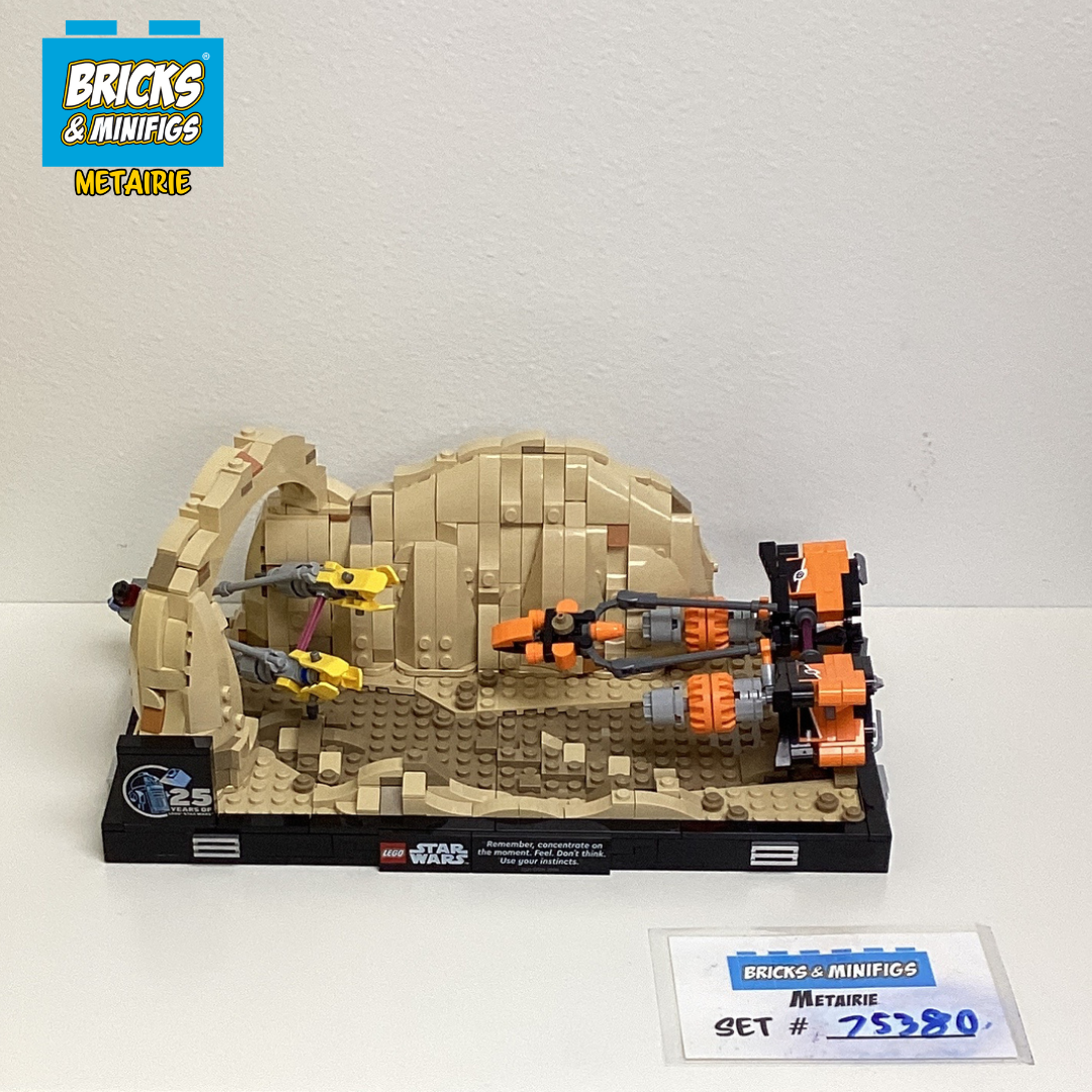 75380 Mos Espa Podrace Diorama (U) product image 1, provided for visual reference and product detail review