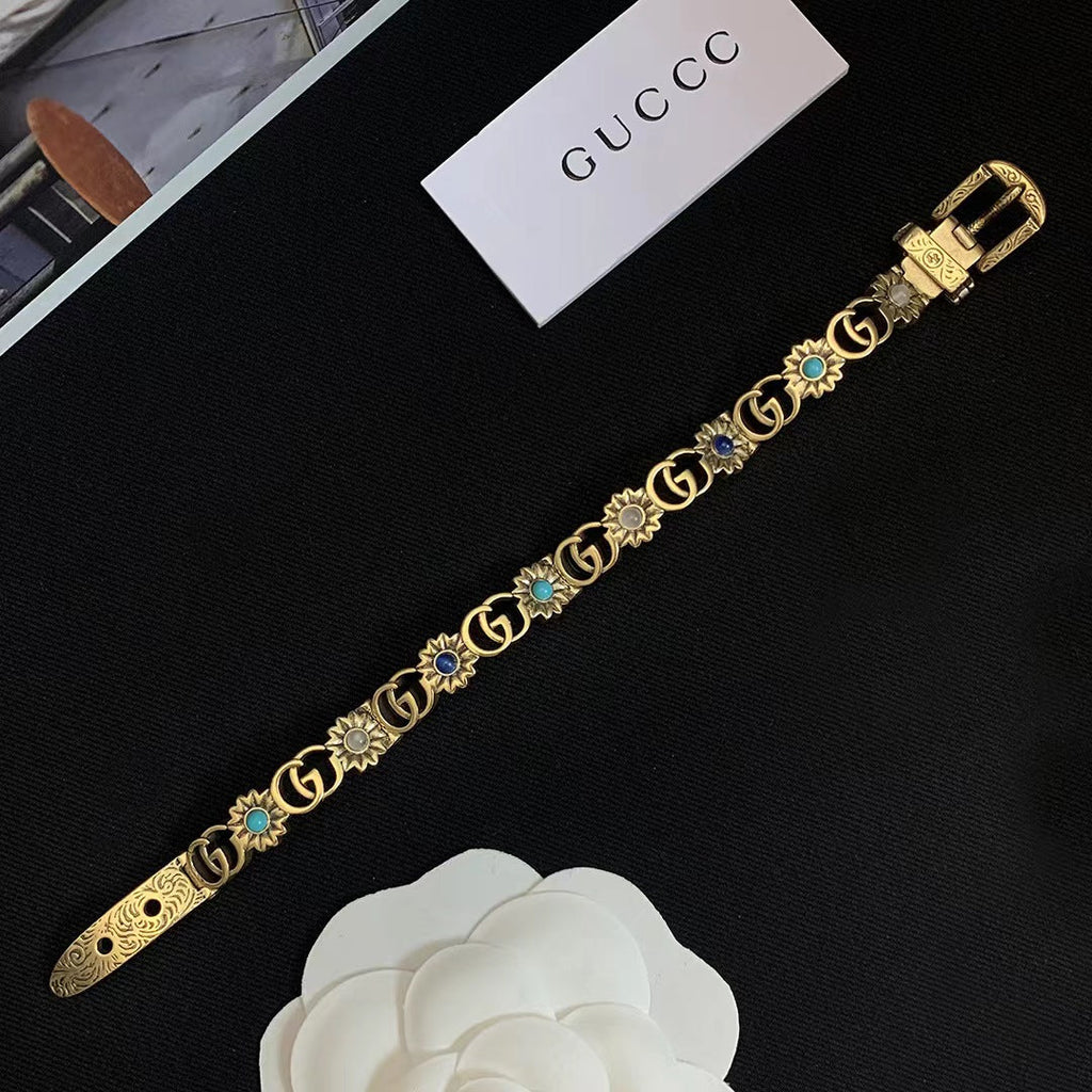 2023 New Flower Decorative Bracelet product image 6, provided for visual reference and product detail review
