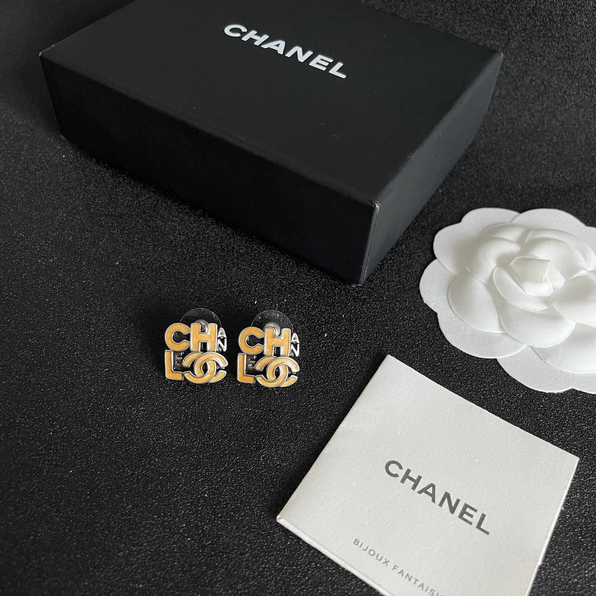 High-Quality Stud Earrings-126 product image 3, provided for visual reference and product detail review