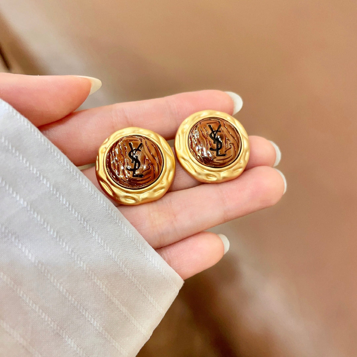 High-Quality Stud Earrings-53 product image 9, provided for visual reference and product detail review