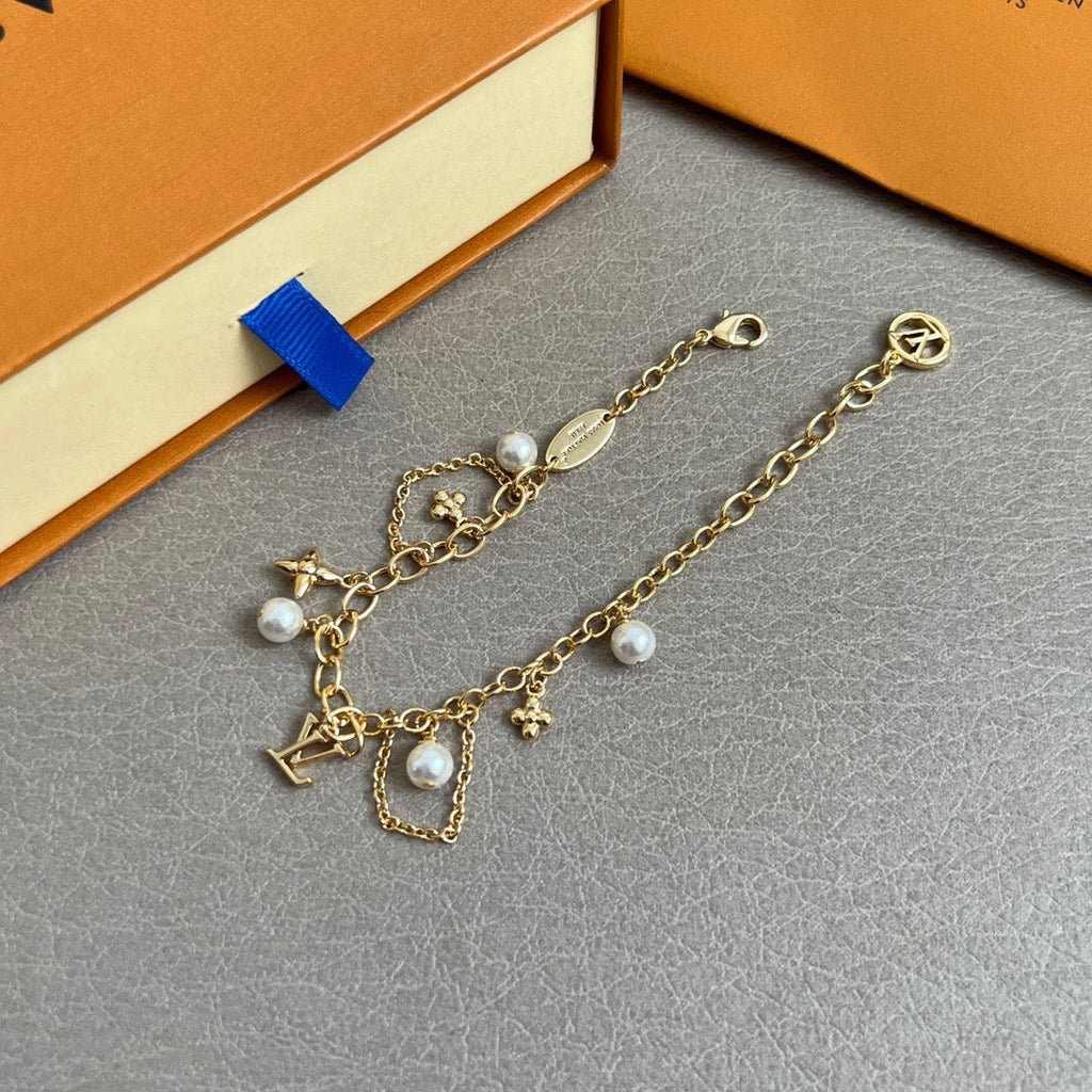 High-Quality Pearl Necklace product image 6, provided for visual reference and product detail review