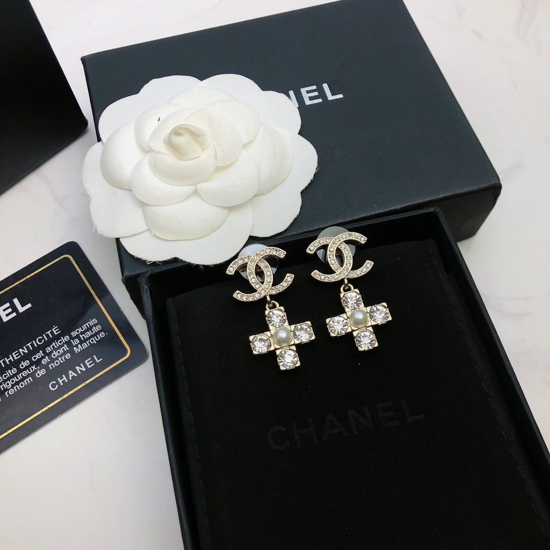 High-Quality Stud Earrings-123 product image 6, provided for visual reference and product detail review