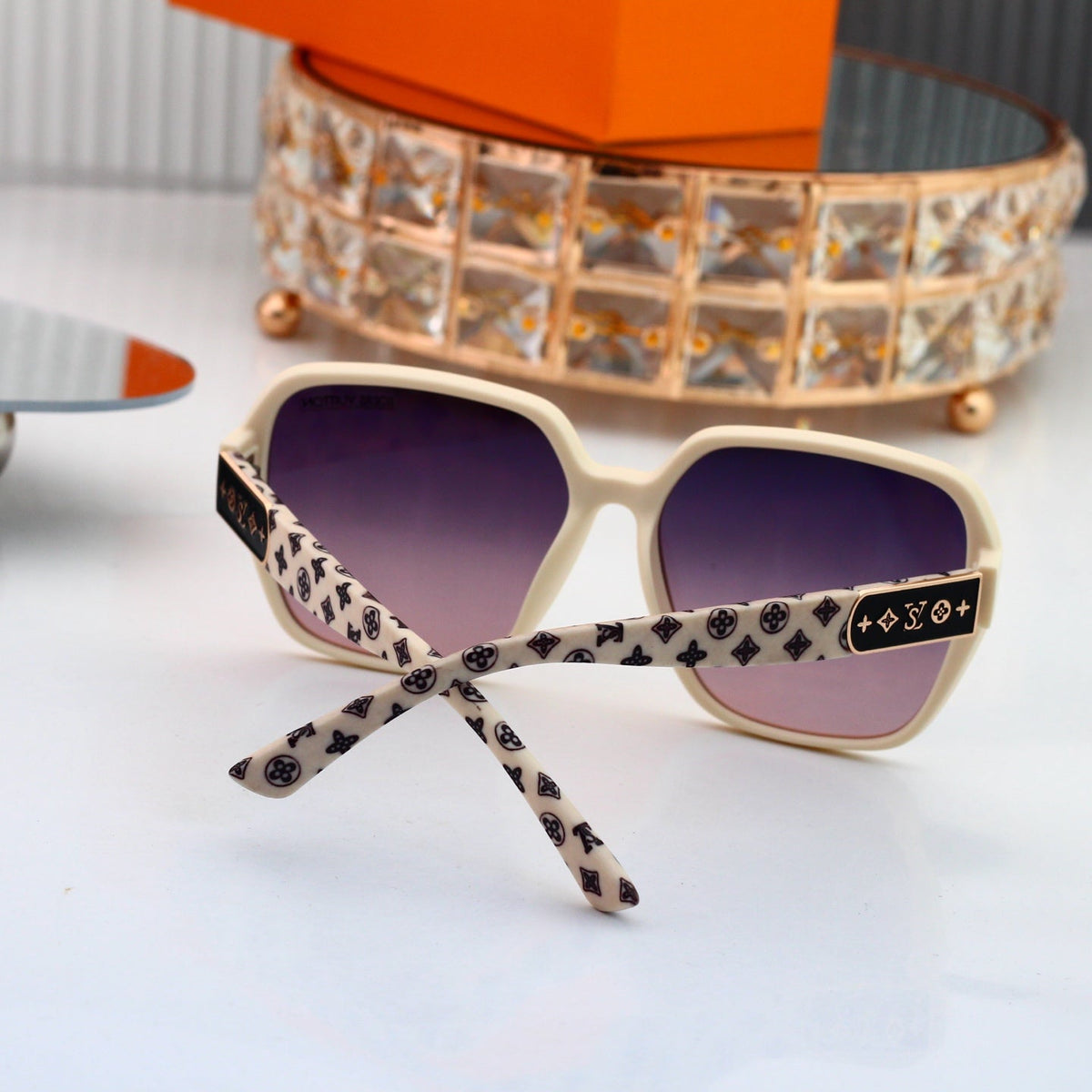 New Stylish Sunglasses-45 product image 8, provided for visual reference and product detail review