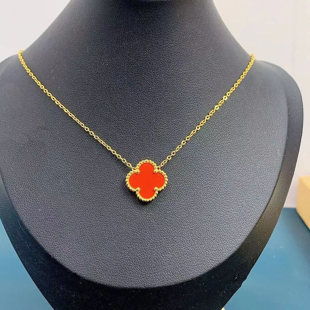 2023 New Fashion Clover Necklace product image 3, provided for visual reference and product detail review