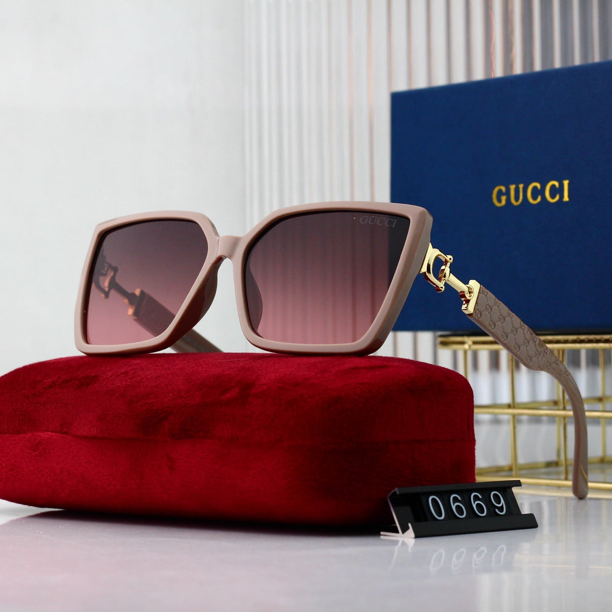 New Stylish Sunglasses-6 product image 5, provided for visual reference and product detail review