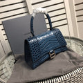 B hourglass blue 23*14*10cm product image 1, provided for visual reference and product detail review