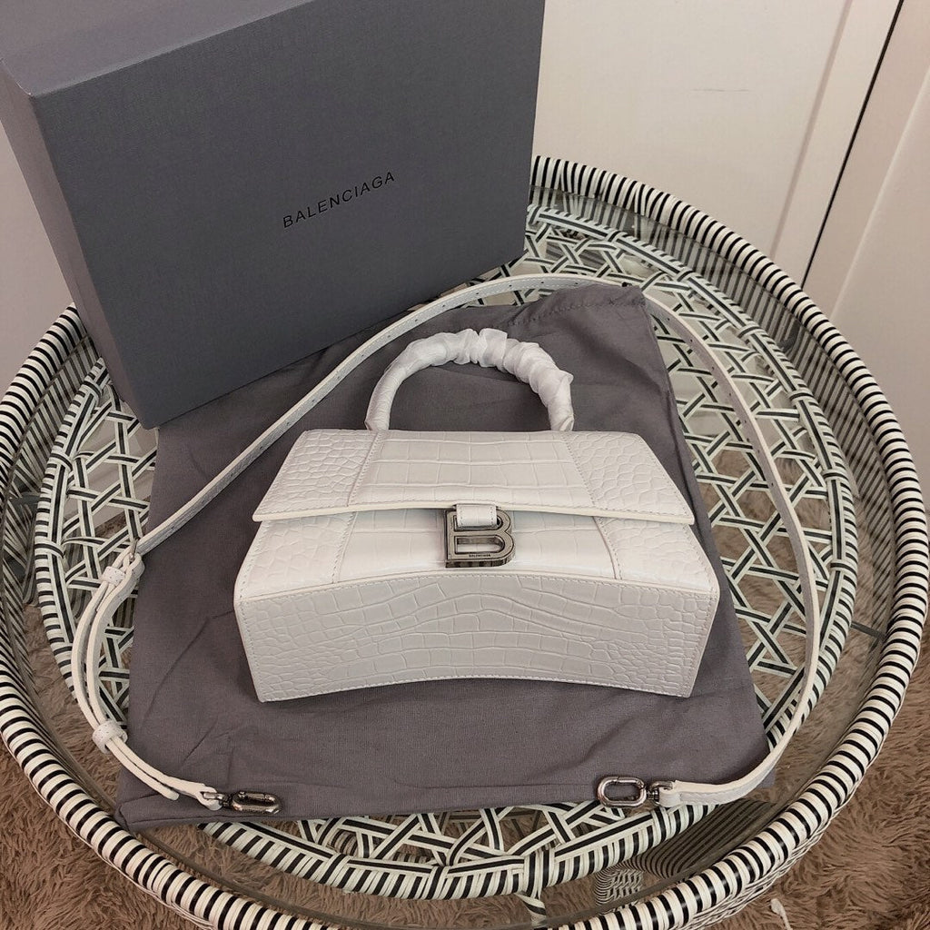 B a l e n c i a g a hourglass white 19*13*8cm。 product image 8, provided for visual reference and product detail review