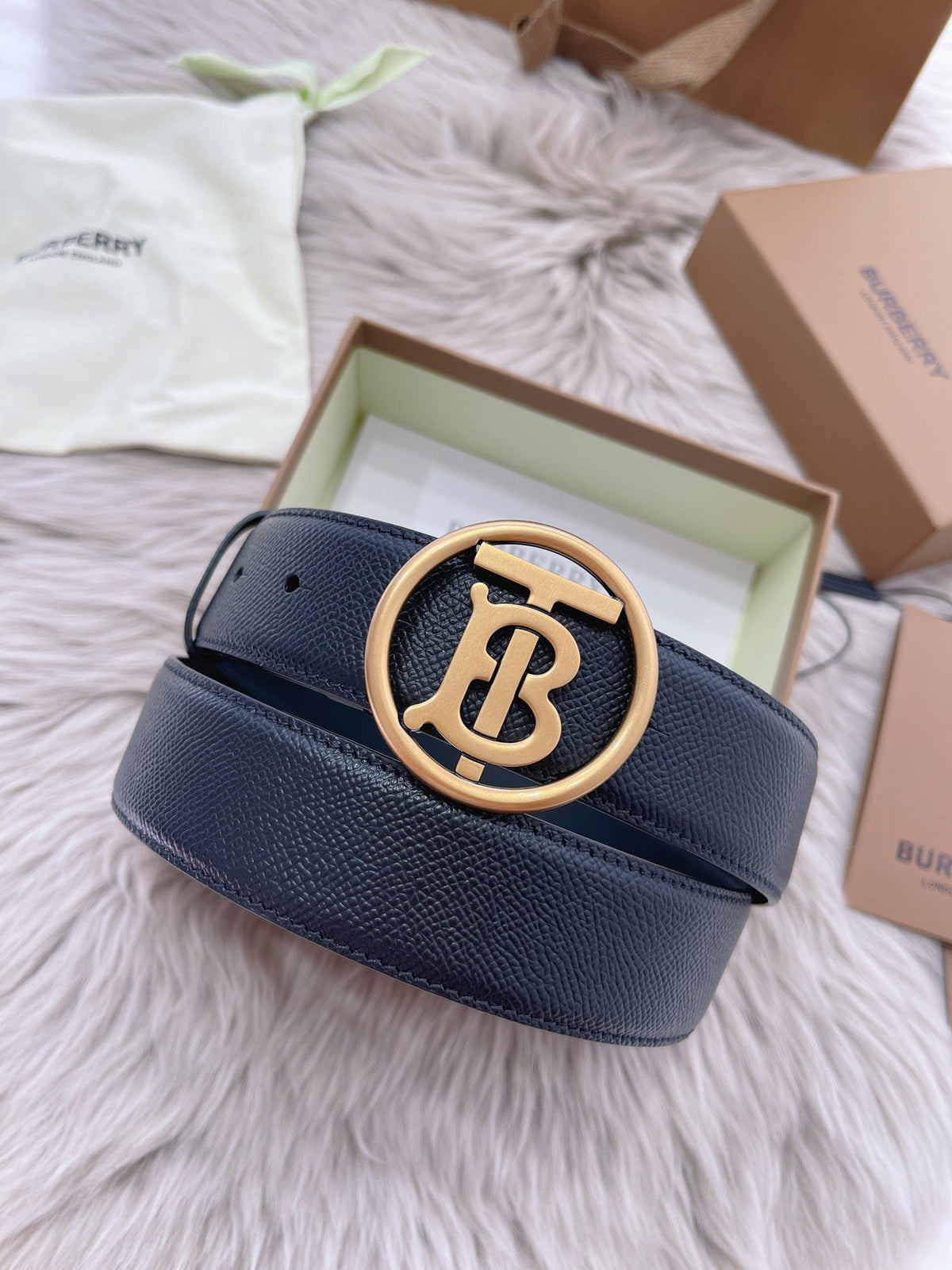BB belt 2colors product image 5, provided for visual reference and product detail review