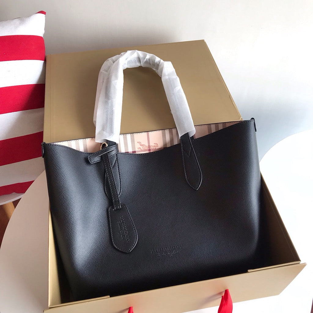 B tote reversible 41cm product image 1, provided for visual reference and product detail review