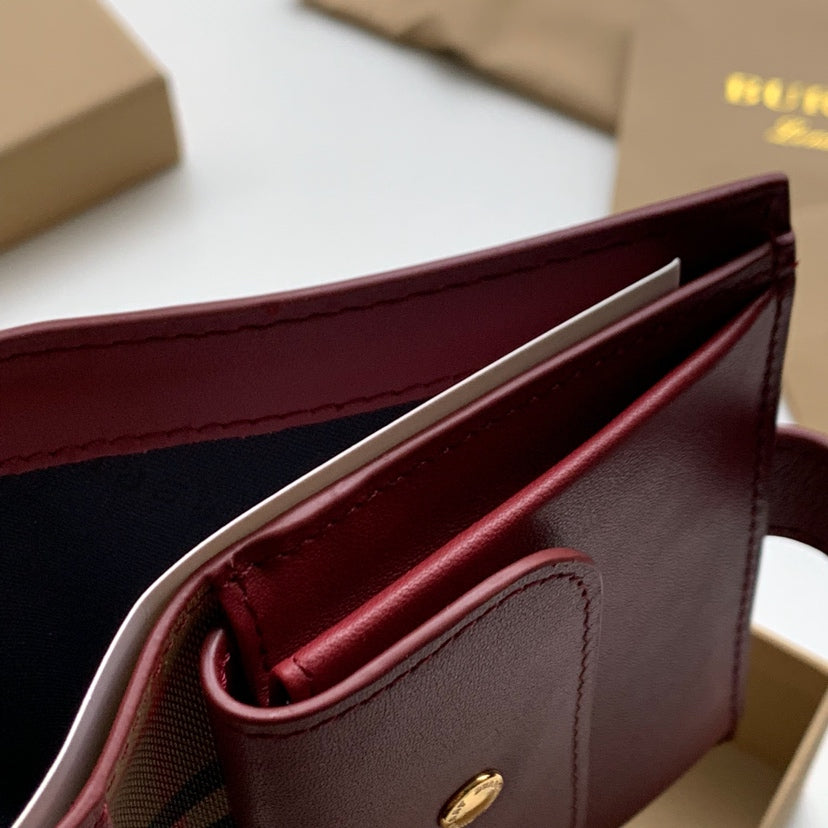 BB wallet product image 3, provided for visual reference and product detail review
