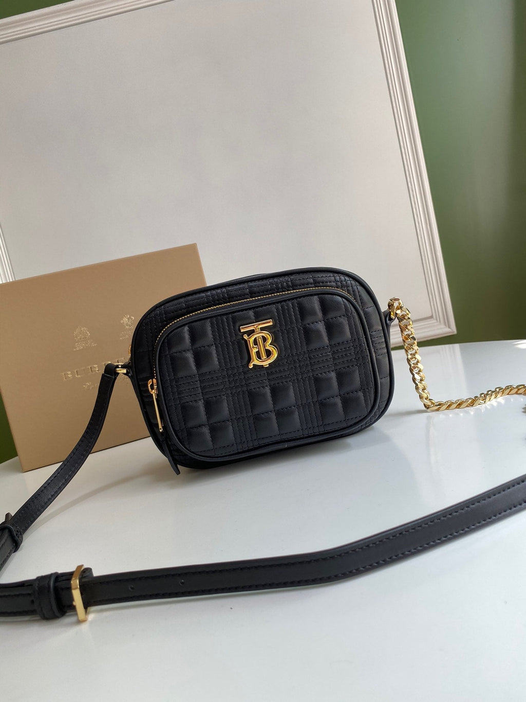 B B 19.5*6*14.5Cm product image 3, provided for visual reference and product detail review