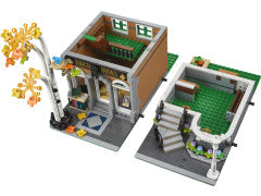 10270 LEGO Bookshop product image 5, provided for visual reference and product detail review